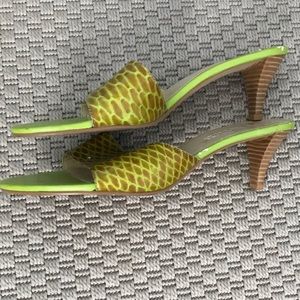 Super Cute Moda Sandals!